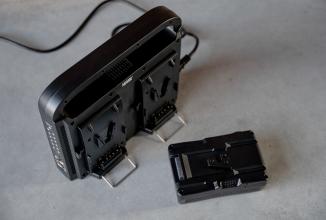 Actual product image Newell Four-channel charger BP-4CH for V-Mount batteries (Charger)