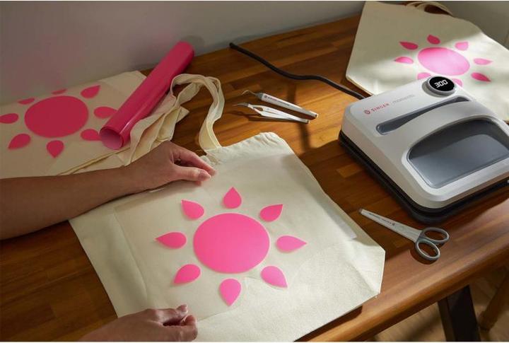 Actual product image Singer momento™ Square Press