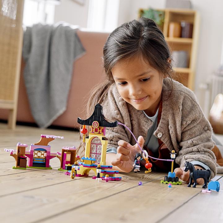 Actual product image LEGO Disney Mulan's Training Ground (43182, LEGO Disney)