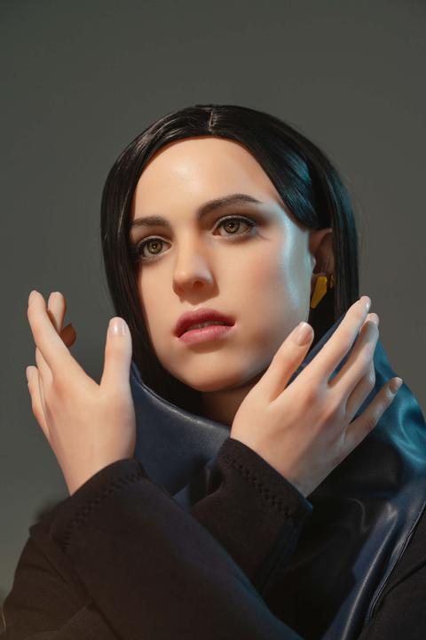 Actual product image Game Lady Lockne