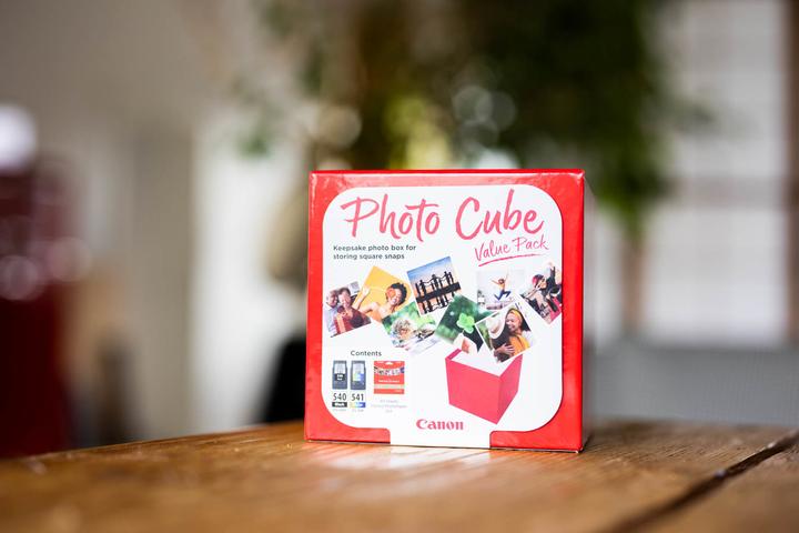 Actual product image Canon PG-540 / CL-541 Photo Cube Value Pack PP-201 13x13 cm 40 sheets (M, C, FC, Y)