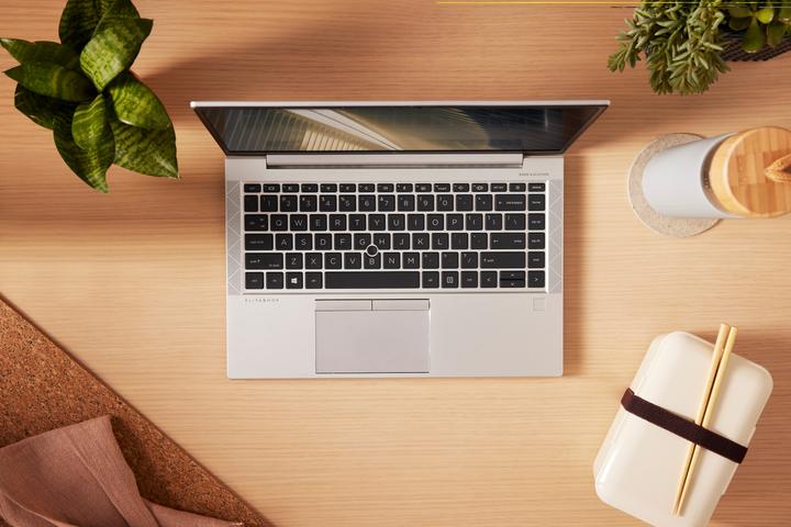 Produktbild HP EliteBook 845 G8 (14", AMD Ryzen 5 Pro 4650U, 16 GB, 512 GB, DE)