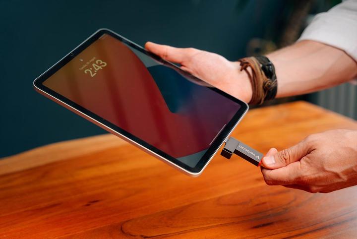 Immagine prodotto Verbatim Dual QuickStick (128 GB, USB-A, USB-C)