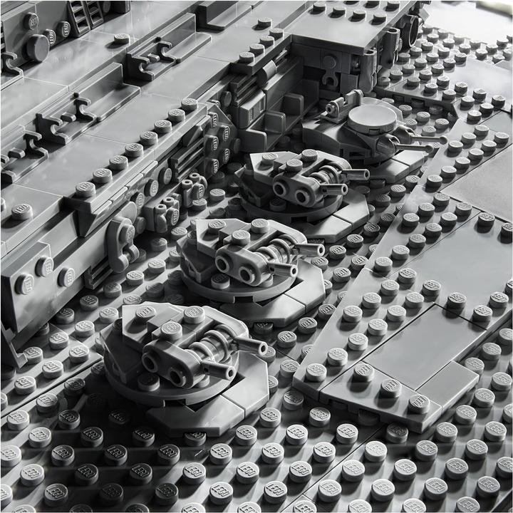 Actual product image LEGO Imperial Star Destroyer (75252, LEGO Rare Sets, LEGO Star Wars)