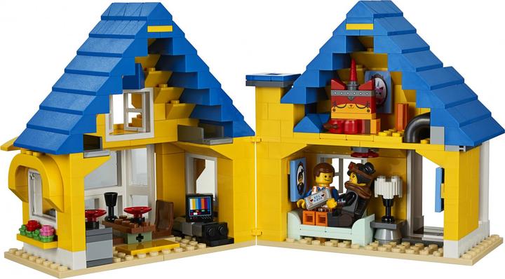 Actual product image LEGO Emmet's Dream House/Rescue Rocket (70831)