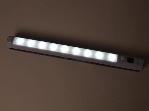 Produktbild Kögler LED Lichtleiste mit Bewegungs- und Dämmerungssensor, Blister, 26x4,5x2,5cm (80 lm)