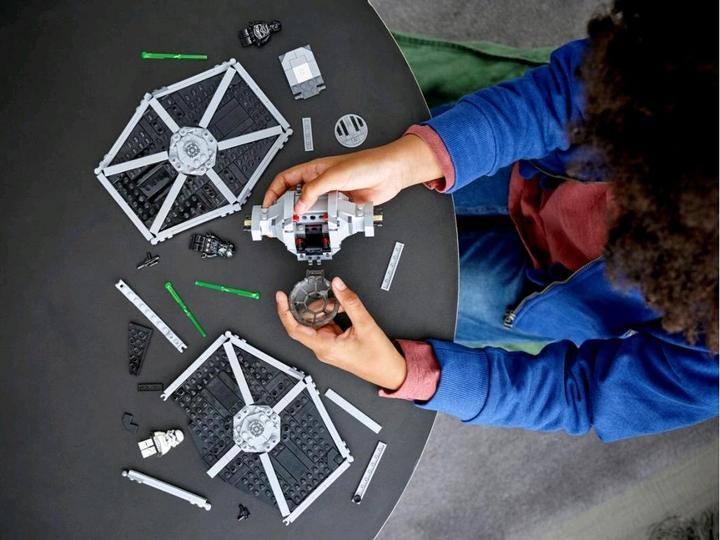 Actual product image LEGO Imperial TIE Fighter (75300, LEGO Star Wars)