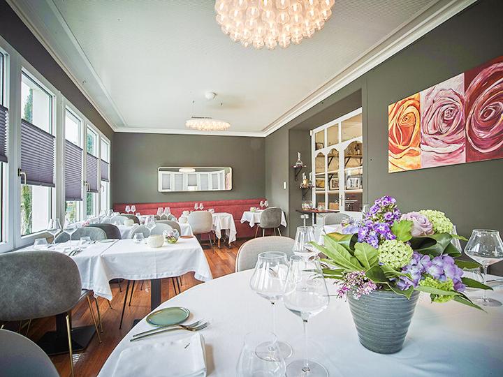 Immagine prodotto Smartbox Deliziosa cena gourmet per 2 persone presso il ristorante La Chaumière, 1 stella MICHELIN (2 pers.)