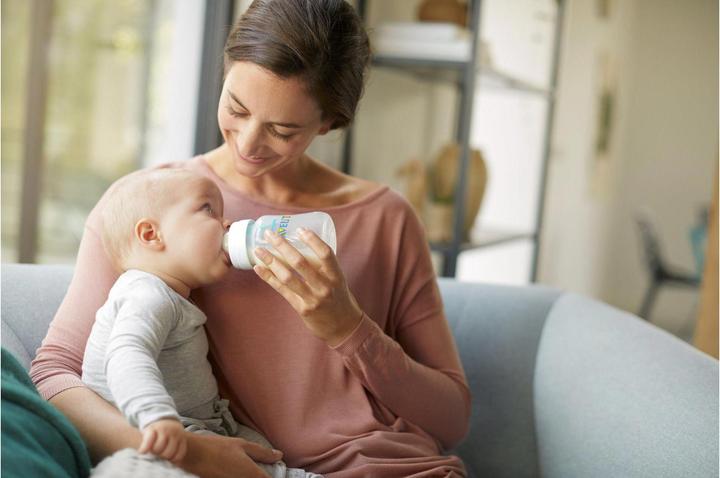 Produktbild Philips Avent Anti-Colic mit AirFree-Ventil - Neugeborenen-Set (260 ml)
