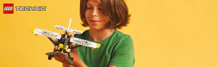 Produktbild LEGO Propellerflugzeug (42198, LEGO Technic)