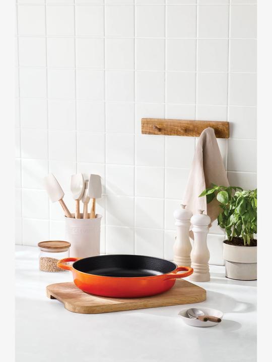 Image du produit Le Creuset Every Day Pan Signature (28 cm, Poêle à frire, Fonte)