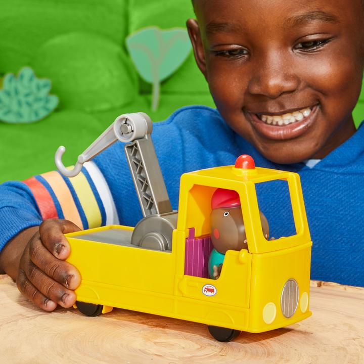Produktbild Hasbro Peppa Pig Grandad Dogs Tow Truck Abschleppwagen