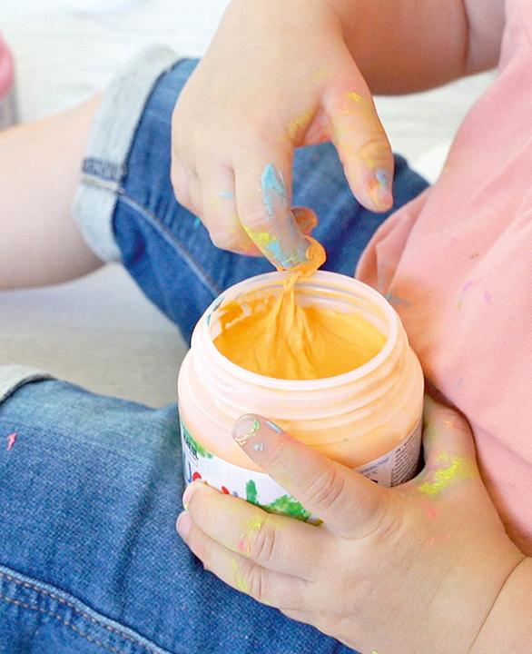 Image du produit Kreul MUCKI Kit de peinture au doigt (Orange, Jaune, Lila, Vert, Rose, Turquoise, 900 ml)