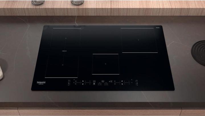 Actual product image Hotpoint HB 0577B NE