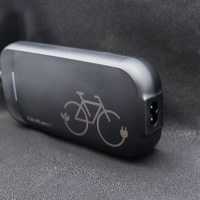 Immagine prodotto Qoltec Ladegerät für E-Bike 36V 42V 2A 5.5x2.1 (Batteria E-Bike)