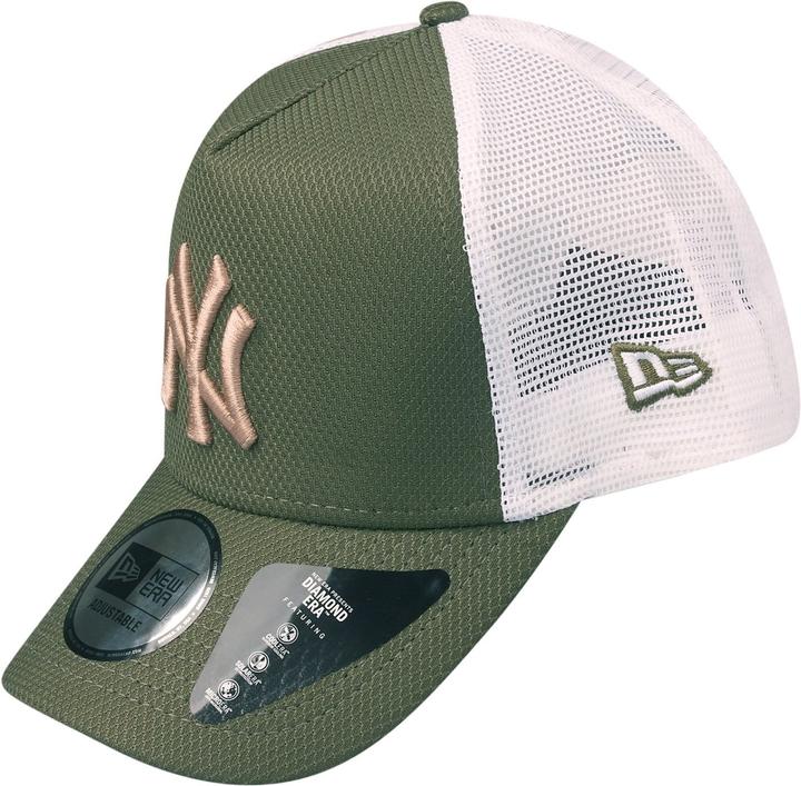 Actual product image New Era Trucker Cap - DIAMOND New York Yankees olive