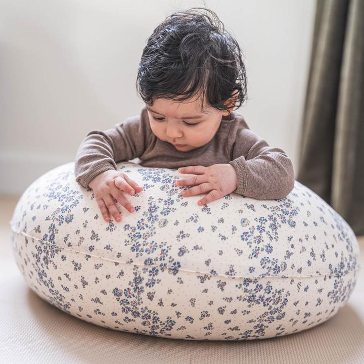 Produktbild That's mine - Moon Nursing Pillow - Sprinkles hearts off white - Onesize (190 cm)