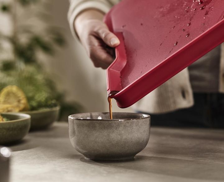 Produktbild Joseph Joseph Cut & Carve Plus Schneidebrett Gross - Rot