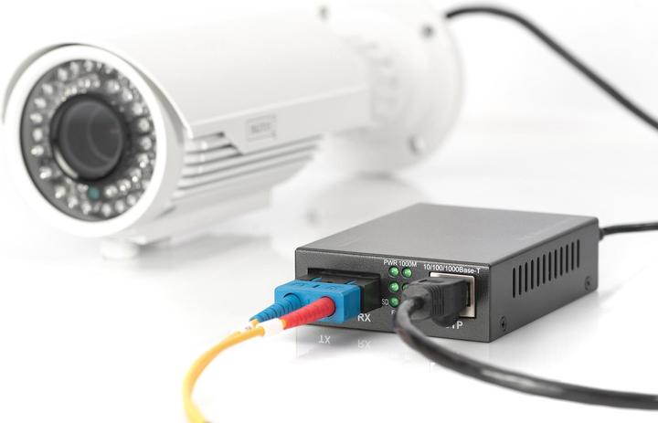 Actual product image Digitus PoE Media Converter Multimode 10/100/1000Base-T to 1000Base-SX Incl. power supply 30W SC connector (Media converter)