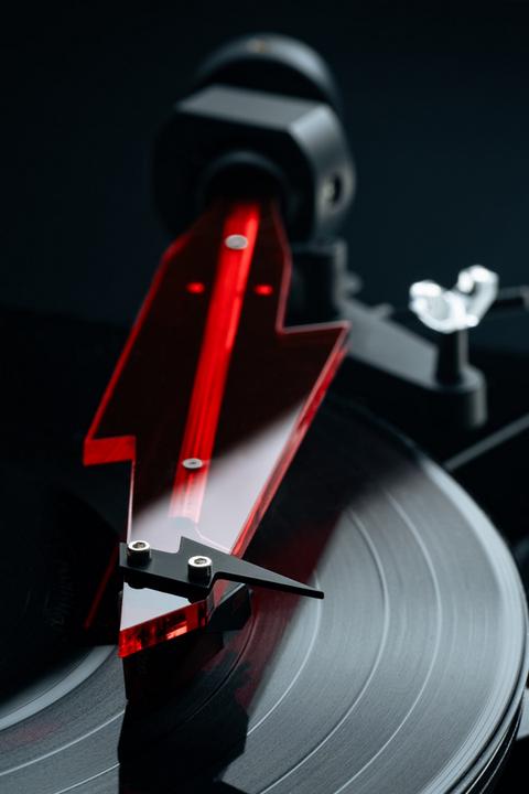 Produktbild Pro-Ject AC/DC Turntable Artist Collection -