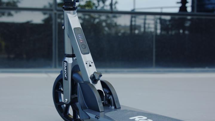 Actual product image Razor E Prime (24 km/h, 12 km, 200 W)