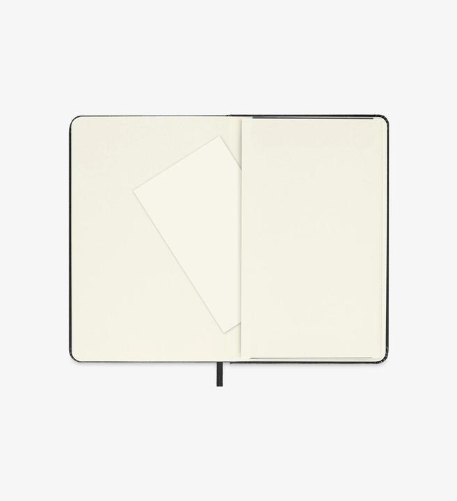 Actual product image Moleskine Classic (A6, Dotted, Hardcover)