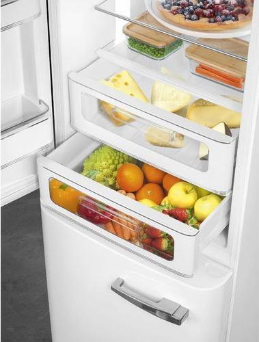 Actual product image Smeg Retro style fridge-freezer FAB32LWH5 White, Left (331 l)