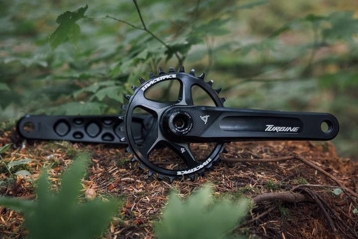Actual product image Race Face Turbine R Cinch Crankarm DM (RF136)V2 (165 mm)