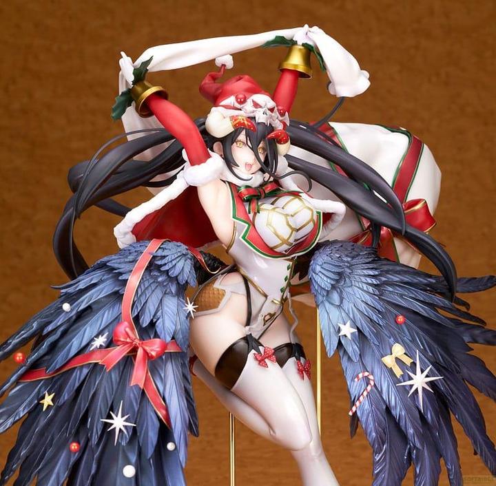 Actual product image Alter Overlord PVC Statue 1/8 Albedo White Santa Ver. 27 cm