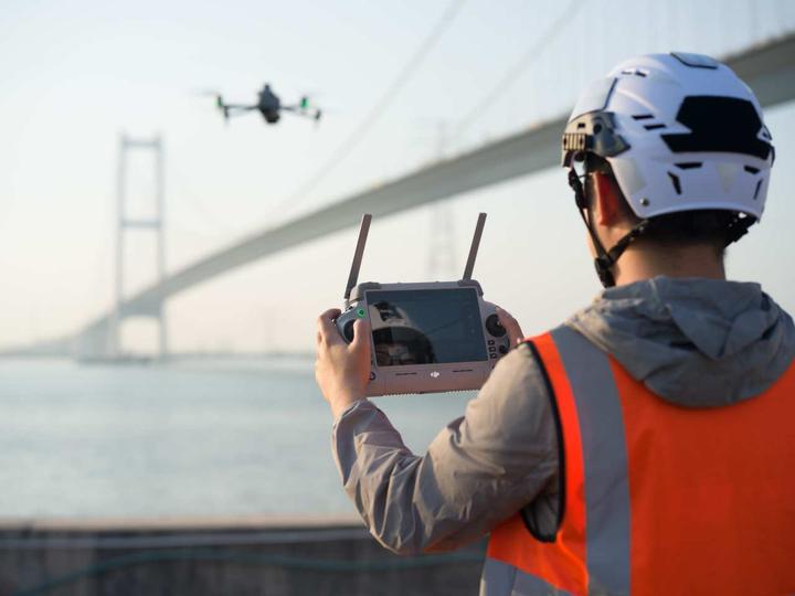 Actual product image DJI Matrice 4E (EU) (49 min, 1219 g, 20 Mpx)