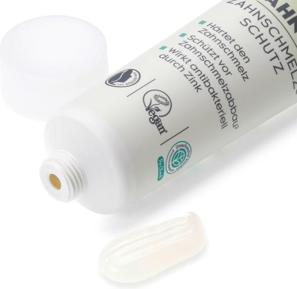 Produktbild dm alverde Pro Climate Zahncreme mit natürlichen Kräuter-Extrakten