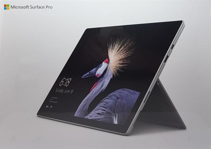 Produktbild Microsoft Surface Pro (12.30", Intel Core i5-7300U, 8 GB, 128 GB, CH)