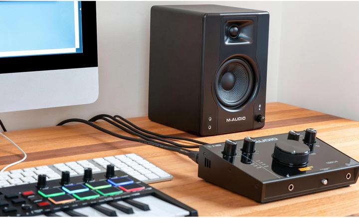 Actual product image M-Audio BX3BT (Active, Pair, 1x 50 W)