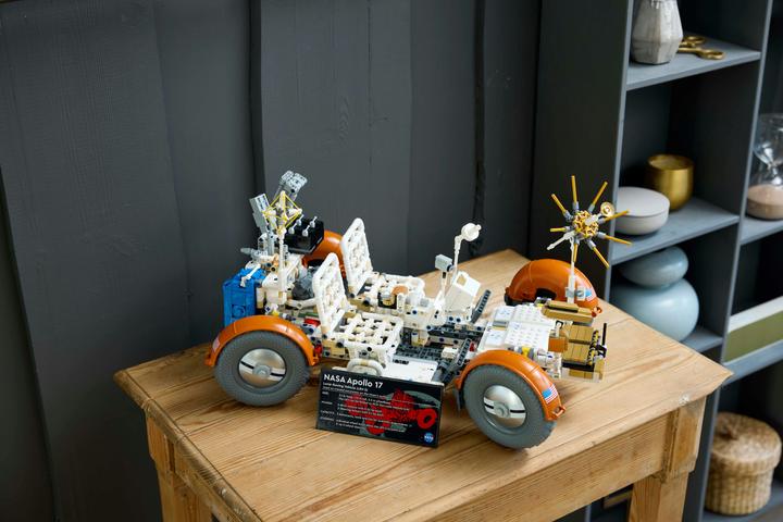 Immagine prodotto LEGO Veicolo roving lunare (LRV) Apollo della NASA (42182, LEGO Technic)