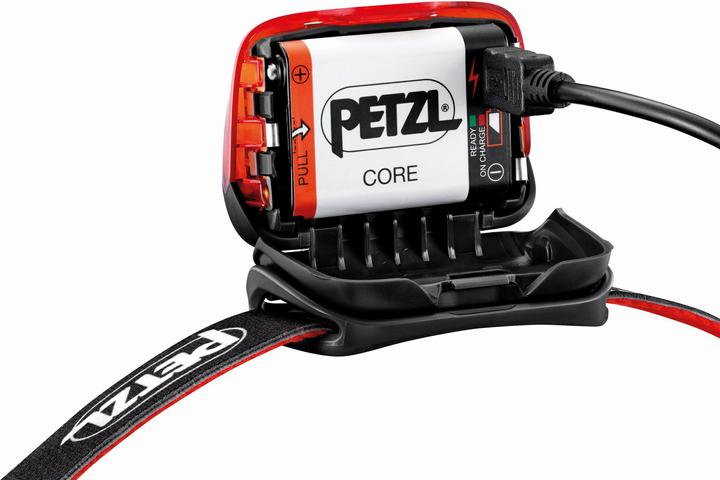 Immagine prodotto Petzl Actik Core (450 lm)