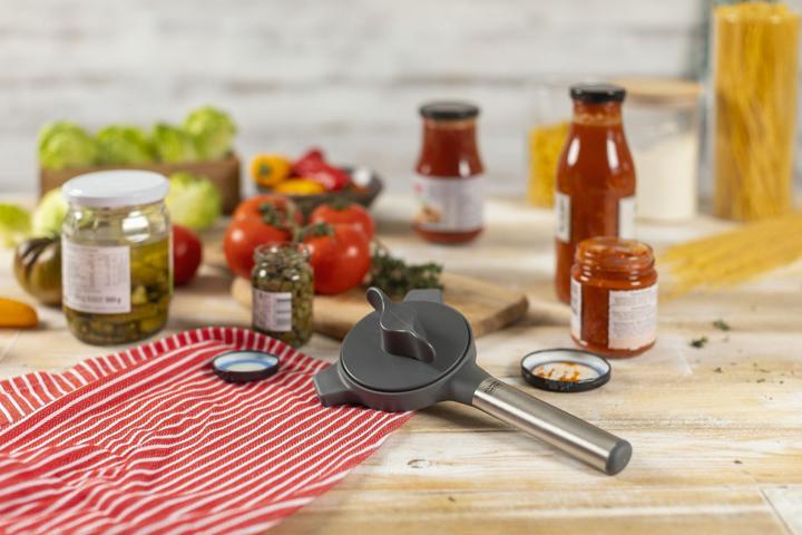 Actual product image Kuhn Rikon Deluxe Gripper lid opener grey