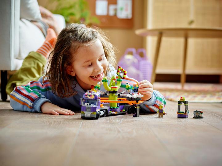 Immagine prodotto LEGO Camion con giostra spaziale (60313, LEGO City)