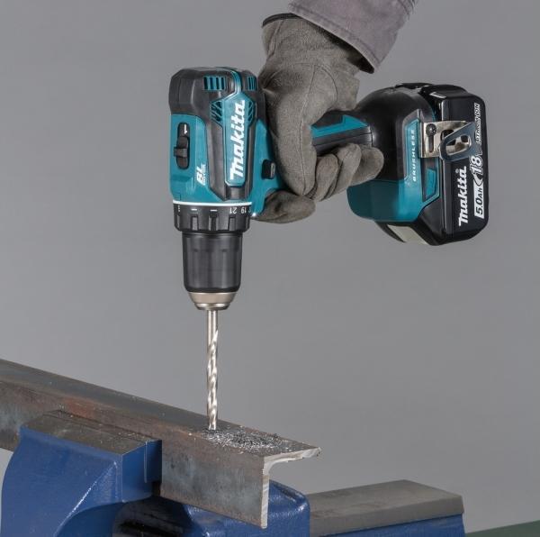 Actual product image Makita DDF485RTJ (Rechargeable battery operated)