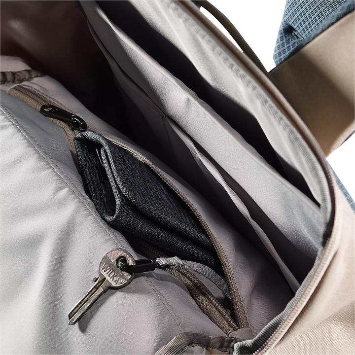 Actual product image Deuter UP Stockholm (22 l)