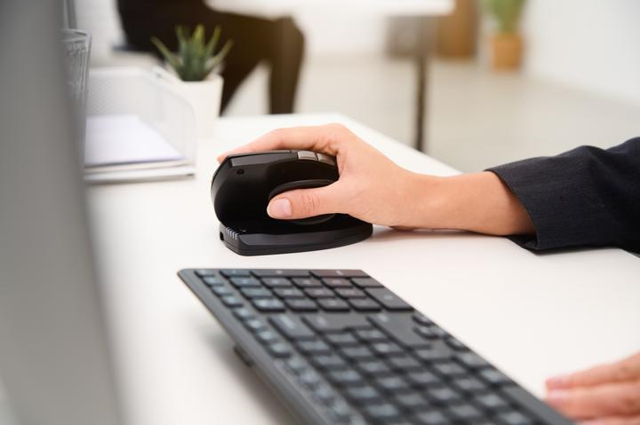 Actual product image Contour UniMouse wireless right-handed black (Wireless, Cable)