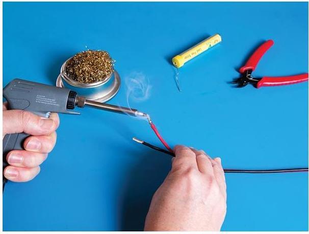 Image du produit Velleman Pistolet à souder céramique "Quick Hot" 30-130W 220-240Vac