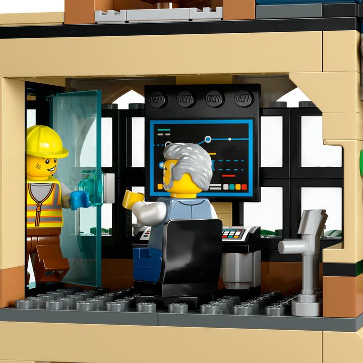 Actual product image LEGO Hauptbahnhof (60469, LEGO City)