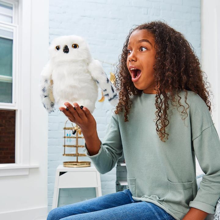 Actual product image Spin Master Enchanting Hedwig (30 cm)