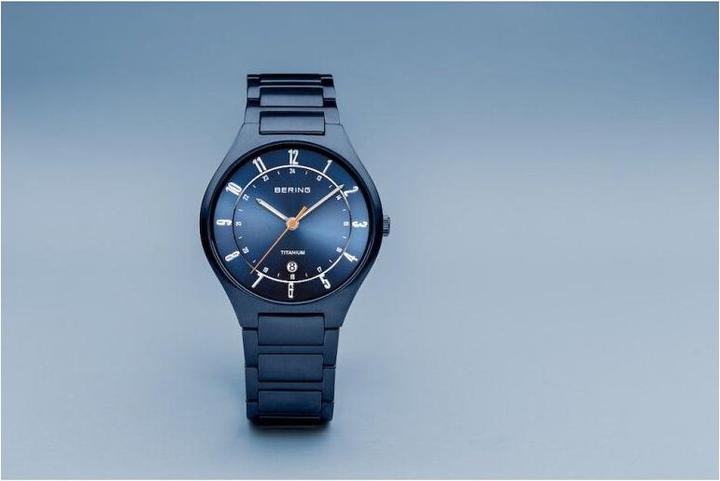 Immagine prodotto Bering Titanium (Orologio sportivo, 39 mm)