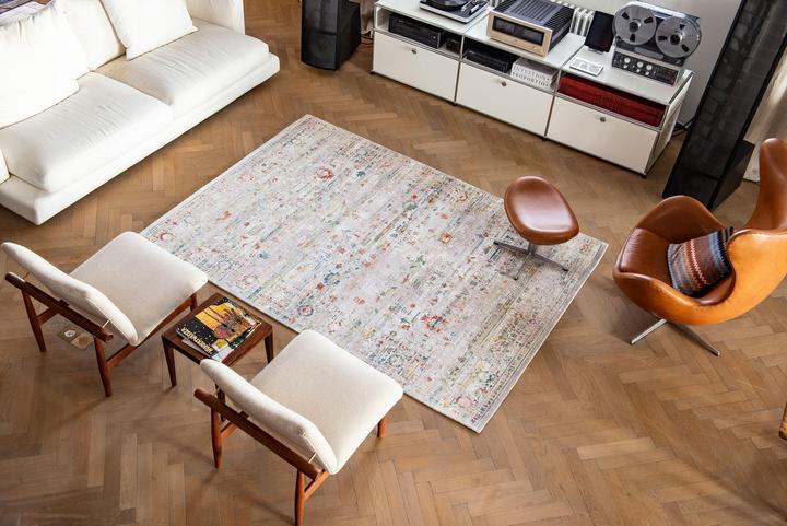 Actual product image Louis de Poortere Antiquarian Ushak (240 x 340 cm)