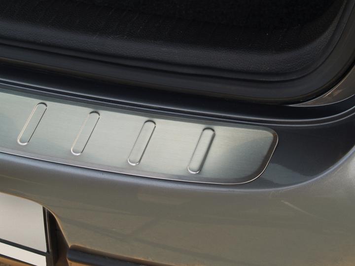 Produktbild Avisa Edelstahl Ladekantenschutz für VW Golf 5 Limousine ab 2003 bis 2008 (Heck)