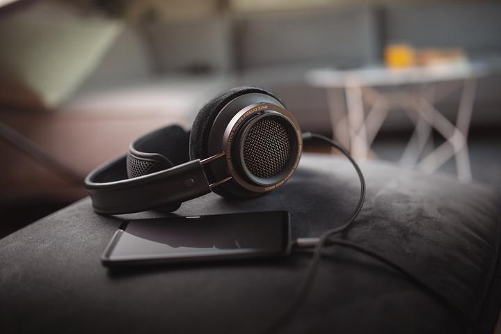 Actual product image Philips Fidelio X2HR/00 (Cable)