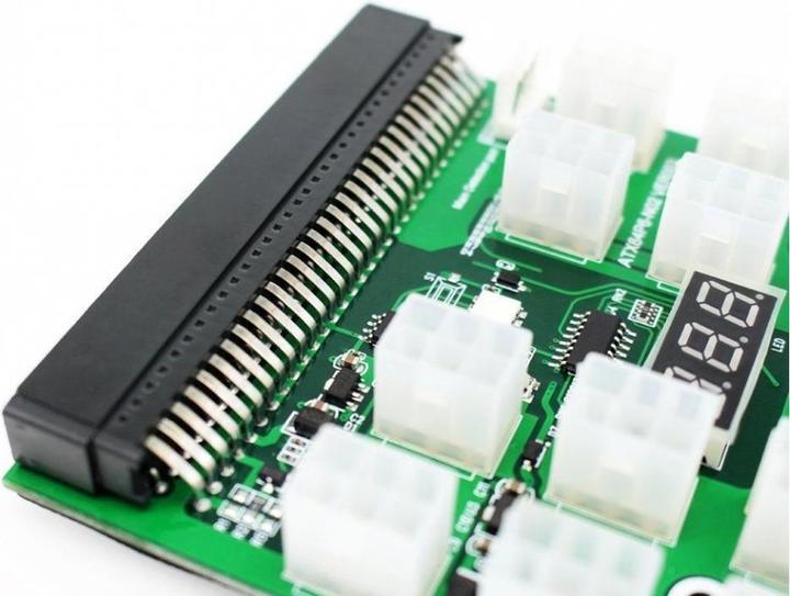 Actual product image PowerGuard Adapter for HP Server Power Supply 12x 6-pin PCI-E Breakout Board