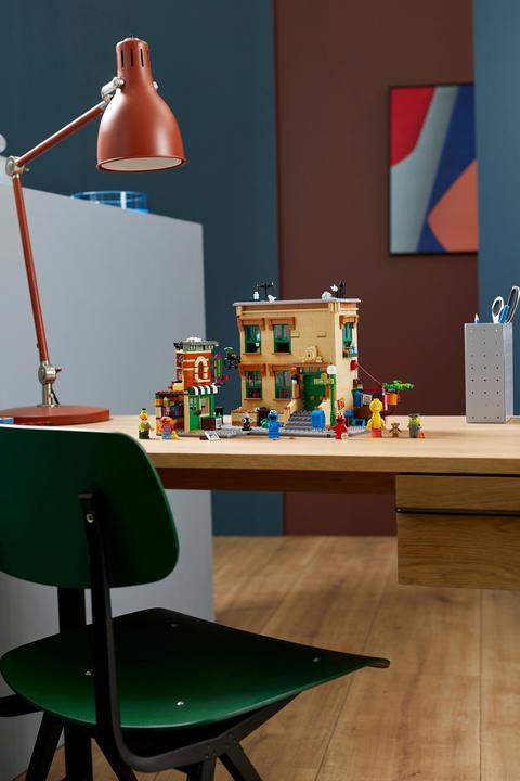 Immagine prodotto LEGO 123 Sesame Street (21324, LEGO Ideas, Set LEGO rari)