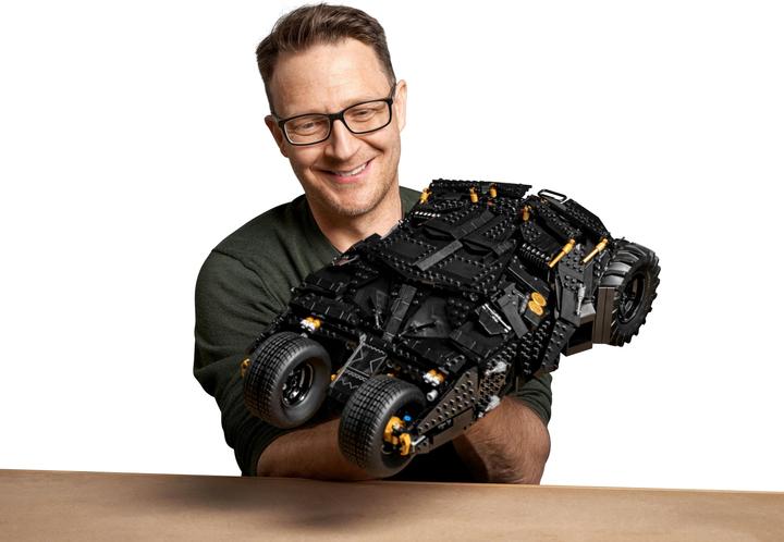 Image du produit LEGO Batmobile Tumbler (76240, LEGO DC, LEGO difficiles à trouver)
